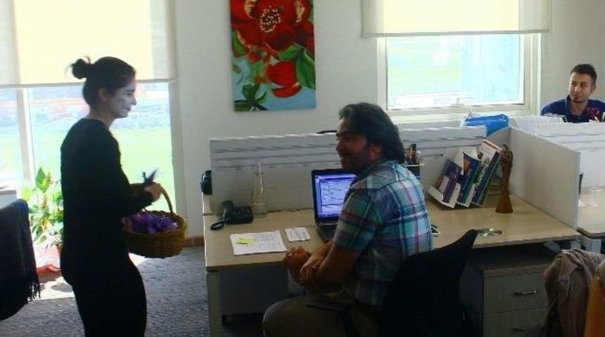 D&uuml;nya Sanat G&uuml;n&uuml;&rsquo;nde &Ouml;ğrencilerden S&uuml;rpriz Etkinlik