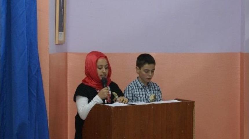 İmam Hatip Öğrencilerinden Duygulandıran Kutlu Doğum Etkinliği