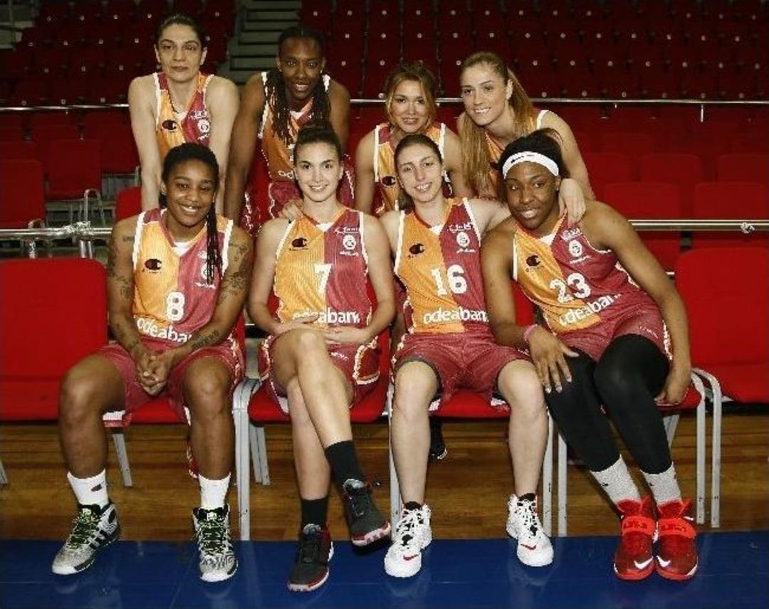 Avrupa Şampiyonu Basınla Buluştu