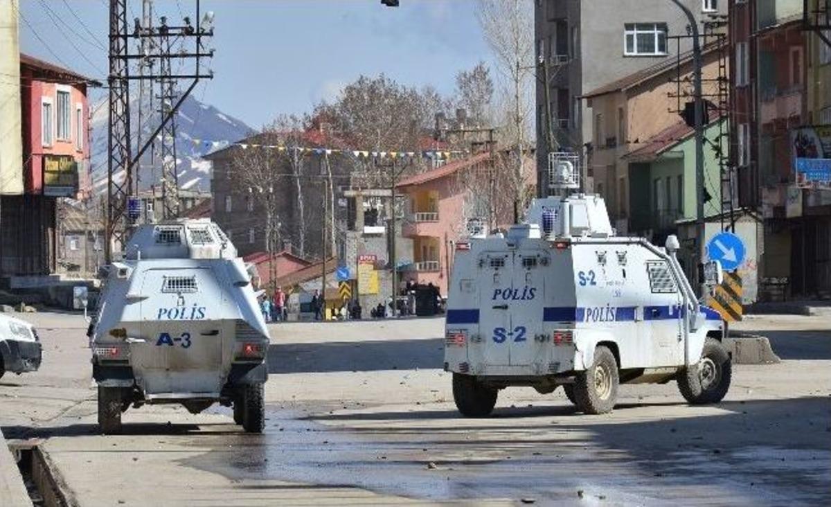 Y&uuml;ksekova'da Gerginlik &Ccedil;ıktı