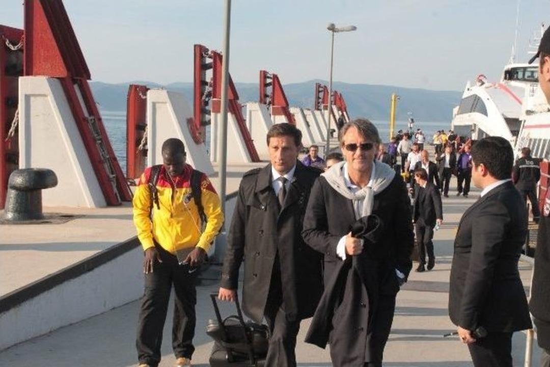 Galatasaray Bursa&rsquo;ya Denizden Geldi