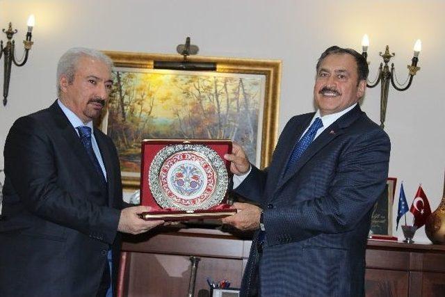 Bakan Eroğlu Irak Büyükelçisi’ni Kabul Etti