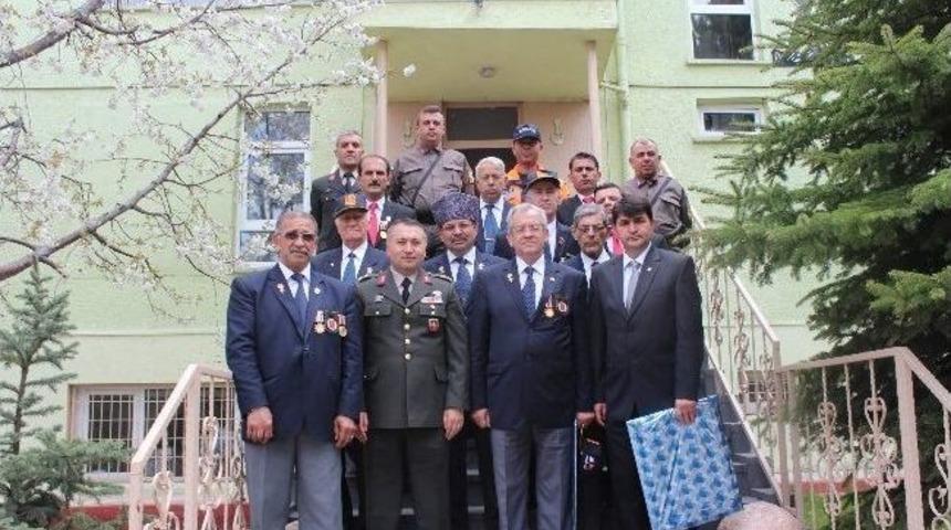 Gazilerden Beyşehir Jandarma&rsquo;ya Ziyaret