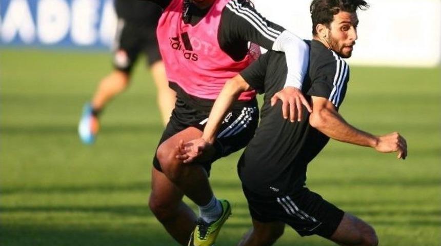 Beşiktaş, Fenerbah&ccedil;e Derbisi Hazırlıklarını S&uuml;rd&uuml;rd&uuml;