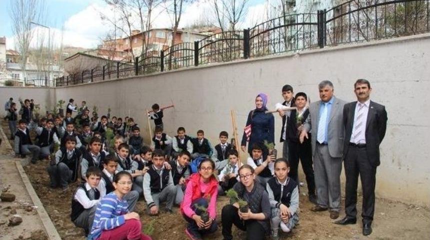 Duyarlı &Ouml;ğrencilerini Onurlandırdılar