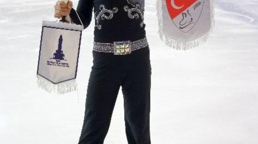 İzmir'e Buzda Madalya Yağmuru