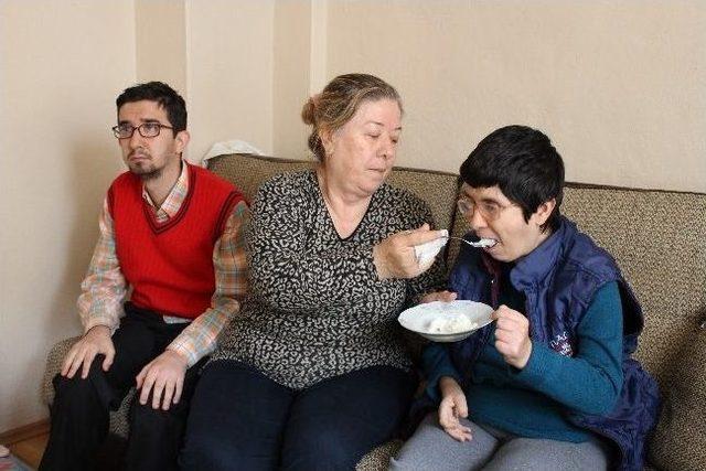 (&ouml;zel Haber) Engelli Maaşı Kesilen Aile Yardım Bekliyor 1