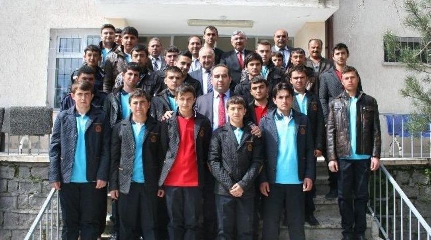 &Ouml;ğrenciler Mobilya Tasarımı İ&ccedil;in Almanya'ya Gidecek