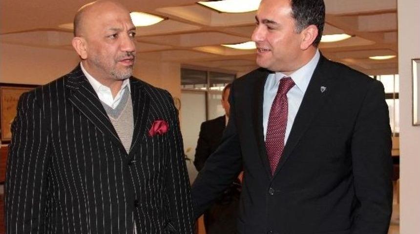 Venezuella B&uuml;y&uuml;kel&ccedil;isi Reyes&rsquo;den Taşdelen&rsquo;e Ziyaret