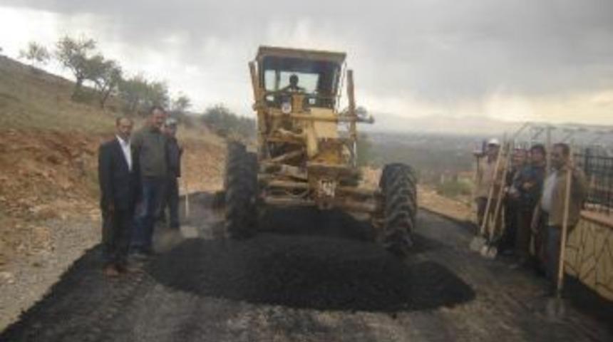 Yeni Muhtar İlk İcraatına Asfalt İle Başladı
