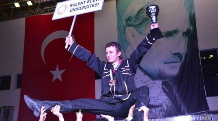 Halk Oyunları Kul&uuml;b&uuml; Birincilik Kazandı