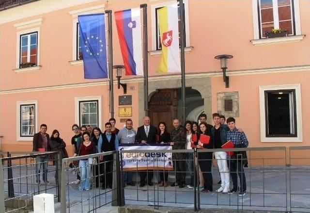 Gen&ccedil;ler Avrupa Demokrasisini İnceledi 2