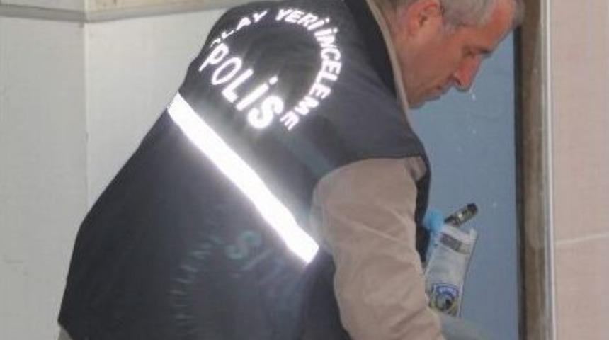 Hırsızlar Okulu Talan Etti, T&uuml;m Elektronik Eşyaları &Ccedil;aldı