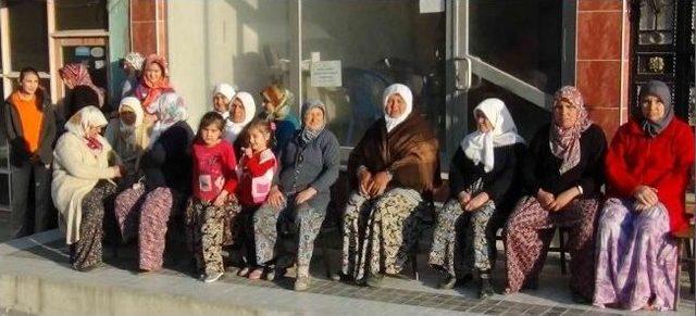 Hem Okul M&uuml;d&uuml;r&uuml;, Hem De Muhtar 2