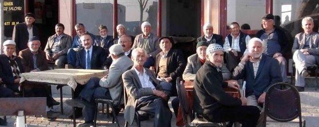 Hem Okul M&uuml;d&uuml;r&uuml;, Hem De Muhtar 3