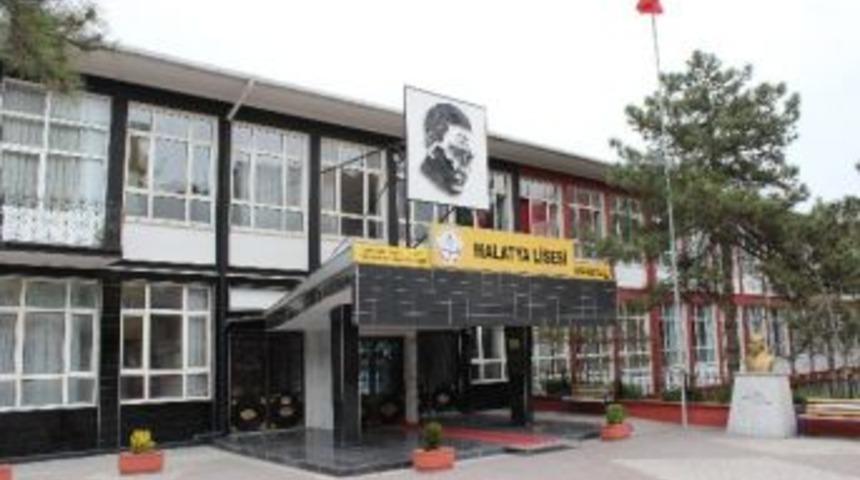 Malatya Lisesi Başarıya Koşuyor