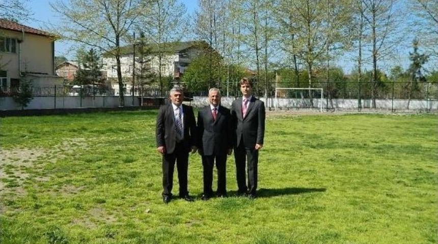 Yazılı Mahallesi Futbol Sahasına Tel &Ouml;rg&uuml; &Ccedil;ekildi