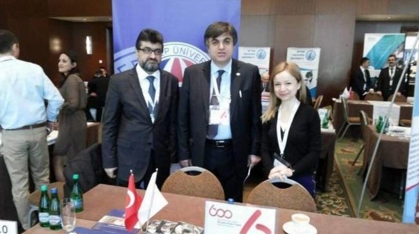 Ga&uuml;n, Polonya &Uuml;niversiteleriyle Buluştu