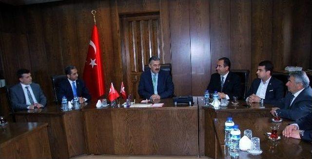 Ak Partili Meclis Üyelerinden Vali Ayyıldız’a Nezaket Ziyareti 1