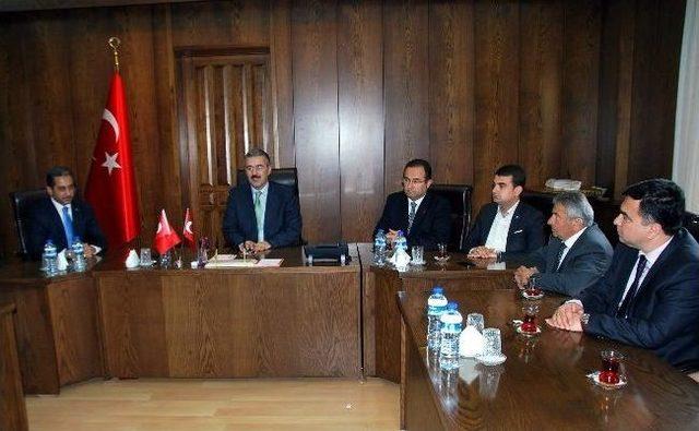 Ak Partili Meclis Üyelerinden Vali Ayyıldız’a Nezaket Ziyareti 2