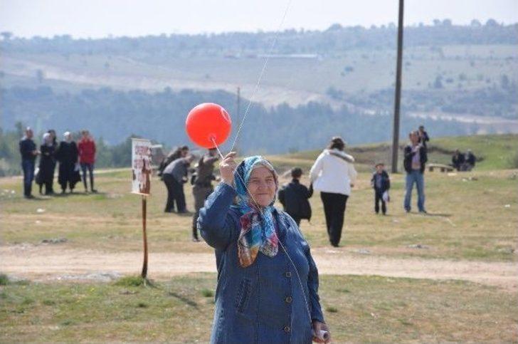 Askerler Vatandaşlarla Uçurtma Uçurdu G4