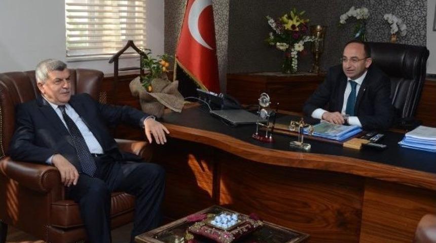 Karaosmanoğlu&rsquo;ndan &Uuml;z&uuml;lmez&rsquo;e Hayırlı Olsun Ziyareti