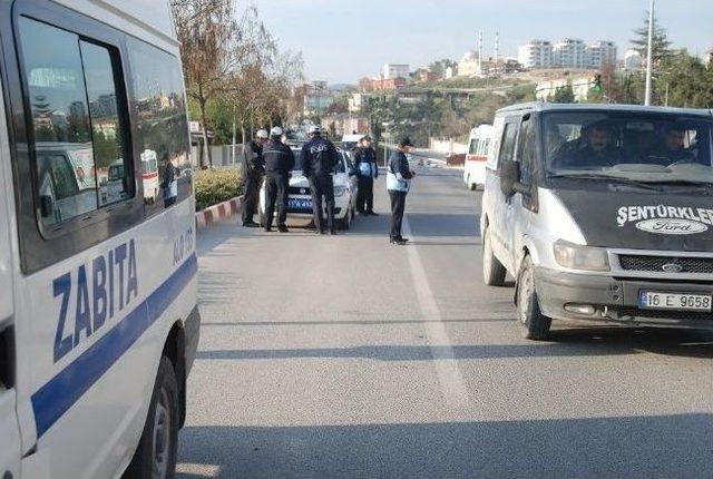 Polis Ve Zabıta İşbirliği İle Servis Araçları Denetlendi