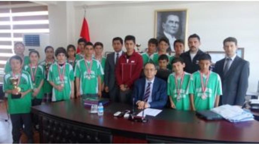 &Ccedil;erkezk&ouml;y Kaymakamı Kubilay: "kaymakamlık Olarak Spor M&uuml;sabakalarını &Ouml;nemsiyoruz"