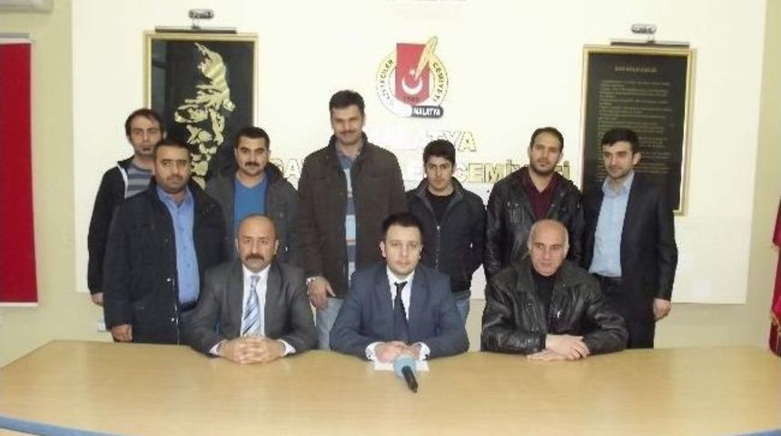 Avukat Katipleri Dernekleşti