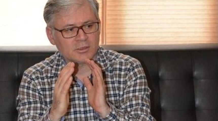 İstanbul &Uuml;niversitesi Akademisyeni Do&ccedil;. Dr. Bekir G&uuml;nay: