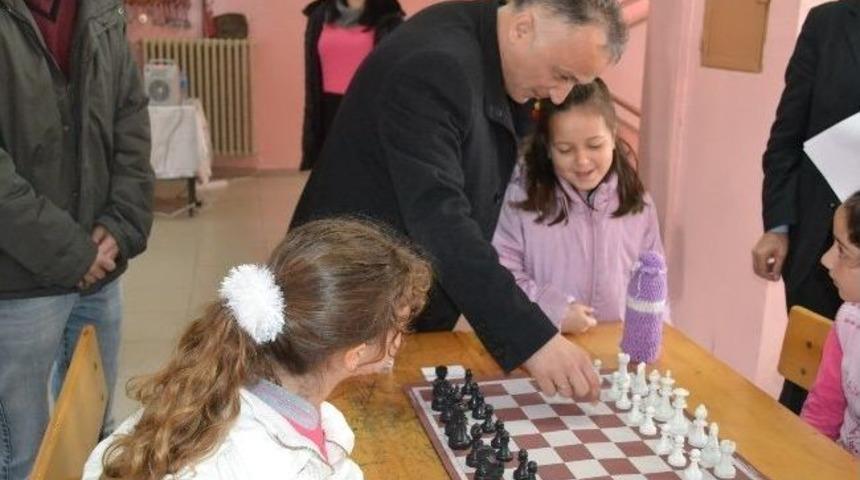 Kapaklı&rsquo;da Satran&ccedil; Turnuvası Başladı