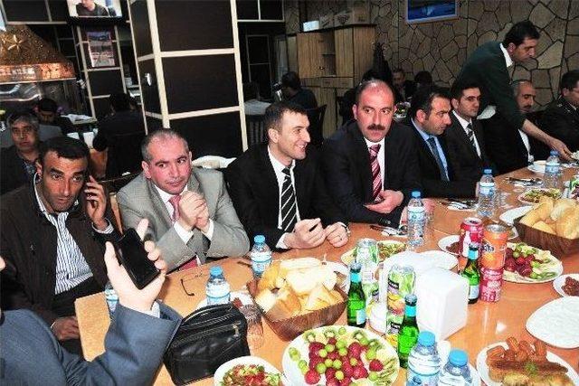 Başkan Sarı&rsquo;ndan Kurtuluş Yemeği 2