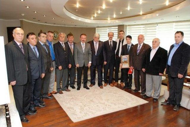 Başkan Doğan ı 5 Bin Kişi Ziyaret Etti 1