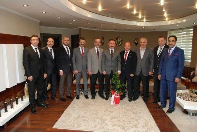 Başkan Doğan ı 5 Bin Kişi Ziyaret Etti 2