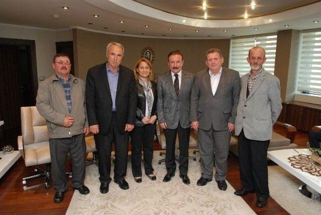 Başkan Doğan ı 5 Bin Kişi Ziyaret Etti 3