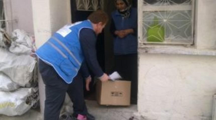 İzmir Umut Kapısı Mart Ayında 107 Aileye Umut Oldu