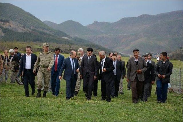 Fıstık&ccedil;ılık Ve Arıcılık Projeleri Siirt&rsquo;te &Ccedil;ift&ccedil;ilerin Y&uuml;z&uuml;n&uuml; G&uuml;ld&uuml;rd&uuml; 1