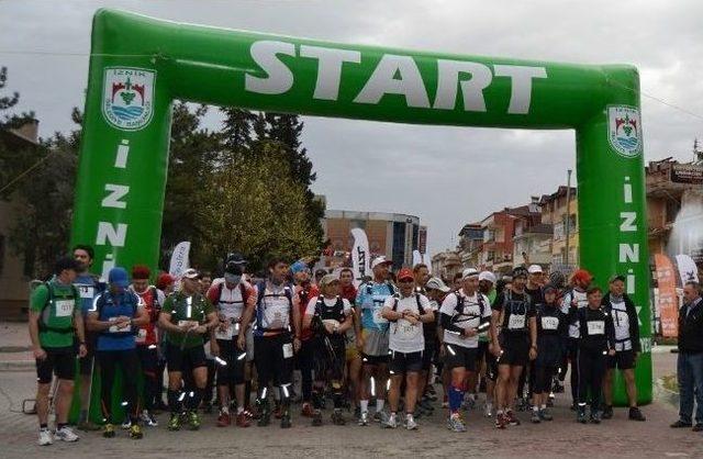 Maratonu Birinci Bitirene Ağırlığınca Zeytin