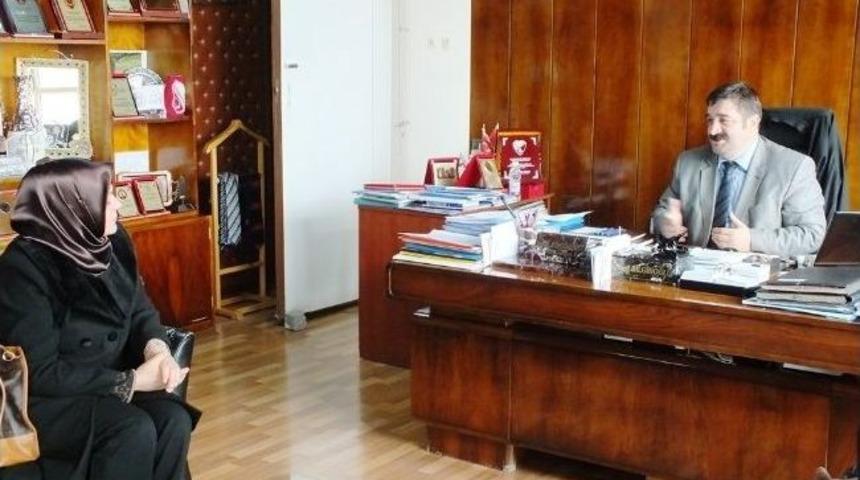 Elazığ&rsquo;ın Tek Kadın Muhtarı Yatırım İ&ccedil;in Destek İstedi