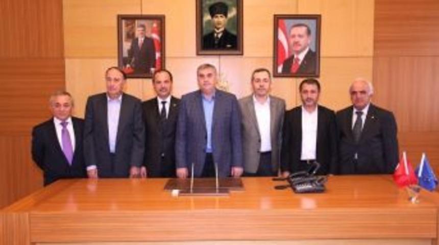 Başkan To&ccedil;oğlu, Hendek 2. Osb M&uuml;teşebbis Dernek &Uuml;yelerini Ağırladı