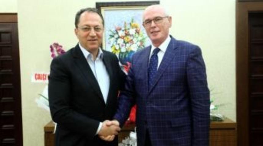 Ak Parti Adayı Nevzat &Ouml;nder&rsquo;den Chp&rsquo;li Başkan Kurt&rsquo;a Hayırlı Olsun Ziyareti