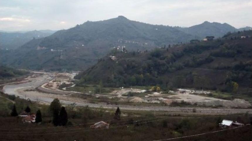 Kabad&uuml;z&rsquo;e Mobilyacılar Sitesi