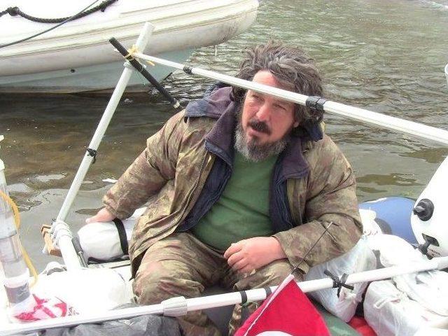 Amatör Balıkçıyı Batmaktan Sahil Güvenlik Kurtardı