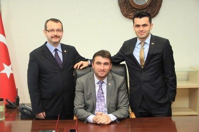 Başkan Tosun, Ziyaret&ccedil;i Akınına Uğruyor 2