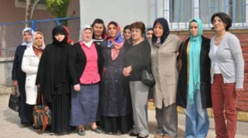 Otistik &Ccedil;ocukların Ailelerinden O&ccedil;em İsyanı