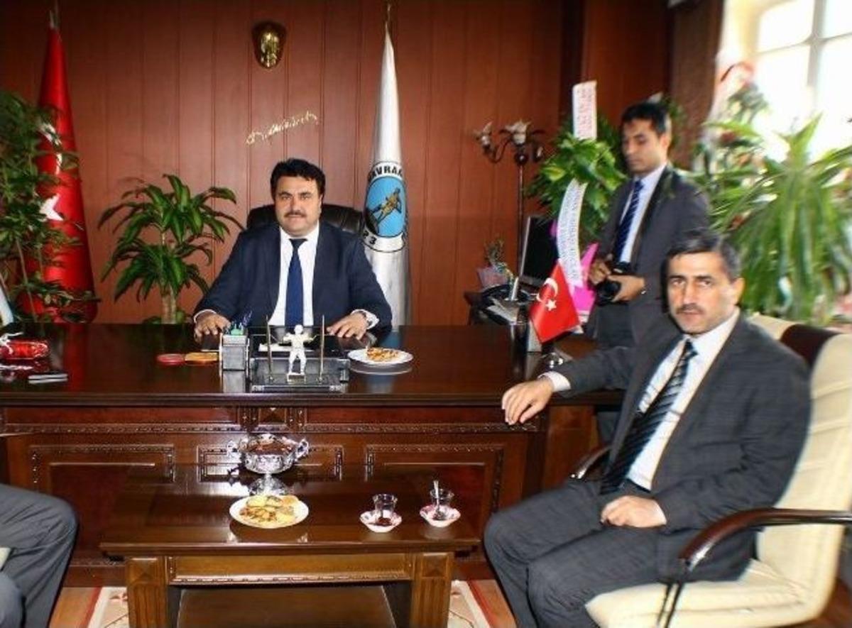 Ak Parti Edremit Teşkilatı&rsquo;ndan Belediye Ziyaretleri