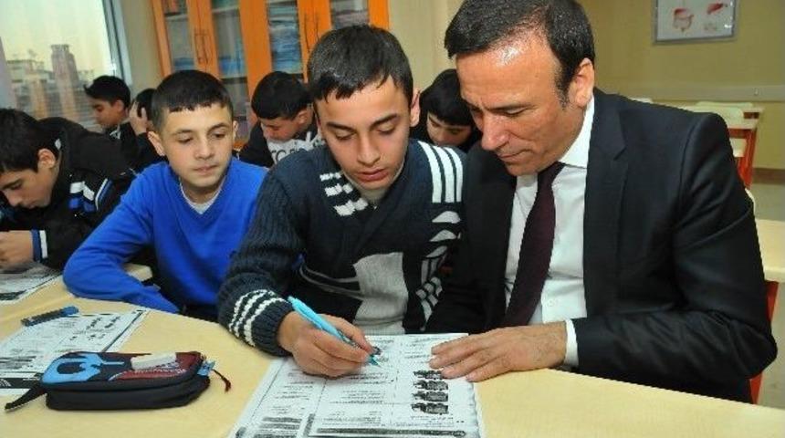 Canik, &Ccedil;ocuk Ve Gen&ccedil;leri Geleceğe Hazırlıyor