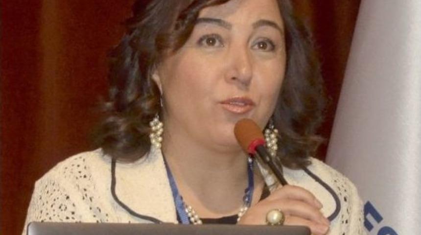Eskişehir&rsquo;de Vı. Ulusal &Ccedil;ocuk Ve Gen&ccedil;lik Edebiyatı Yaşayan Yazarlar Sempozyumu