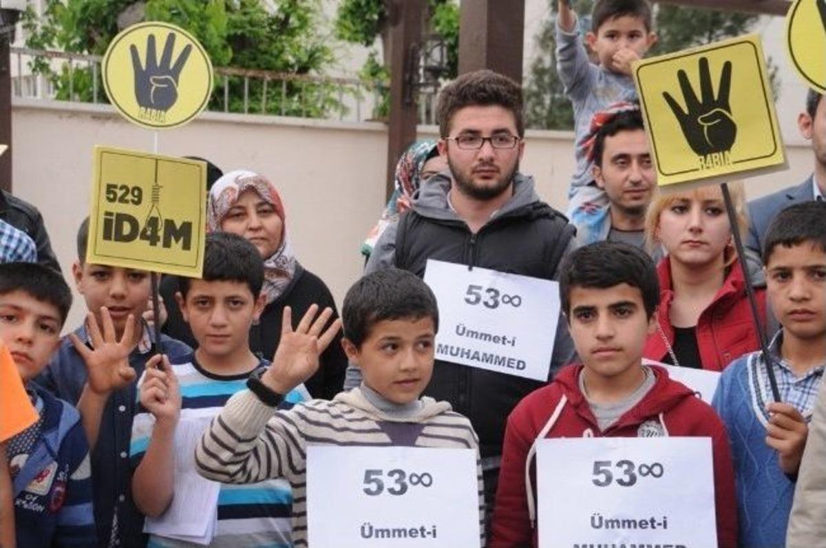 Eğitim Bir Sen Şubesi Mısırdaki İdamları Protesto Etti