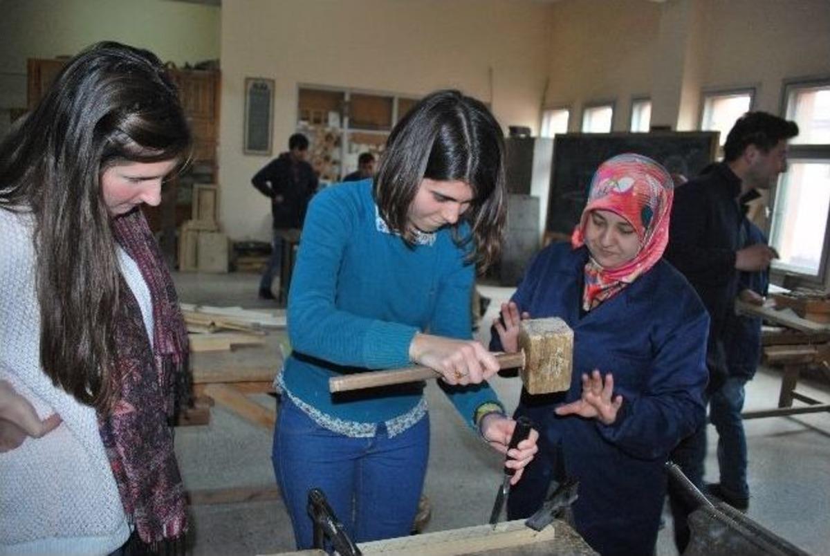 Mem&rsquo;den Yetişkinler İ&ccedil;in Avrupa Birliği Projesi